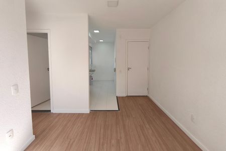 Apartamento à venda com 38m², 2 quartos e 1 vaga Apartamento à venda com 38m², 2 quartos e 1 vagaSala