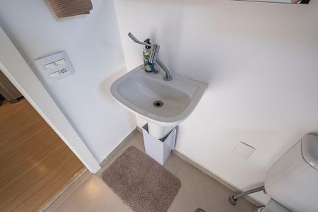 Banheiro de apartamento para alugar com 1 quarto, 30m² em Sumaré, São Paulo