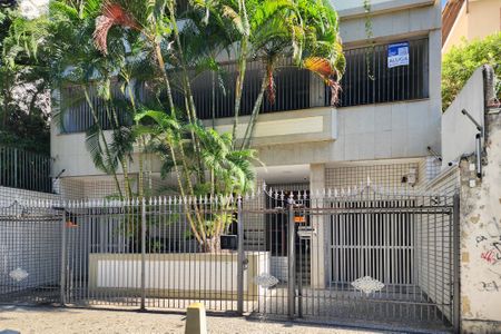 Apartamento para alugar com 65m², 2 quartos e 1 vagaFachada 