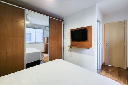 Apartamento para alugar com 65m², 2 quartos e 1 vagaSuíte 