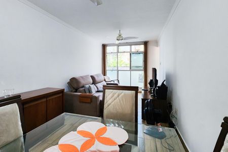 Apartamento para alugar com 65m², 2 quartos e 1 vagaSala 