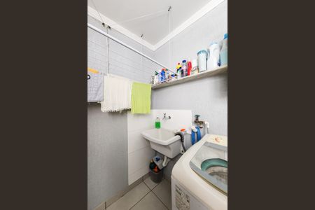 Apartamento para alugar com 65m², 2 quartos e 1 vagaÁrea de Serviço 