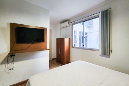 Apartamento para alugar com 65m², 2 quartos e 1 vagaSuíte 