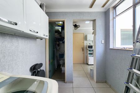 Apartamento para alugar com 65m², 2 quartos e 1 vagaÁrea de Serviço 