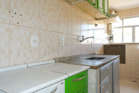 Cozinha de apartamento para alugar com 2 quartos, 60m² em Cosmorama, Mesquita