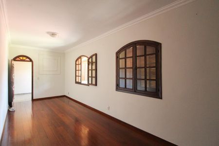 Sala de apartamento para alugar com 3 quartos, 97m² em Letícia, Belo Horizonte