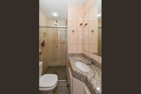 Casa à venda com 219m², 3 quartos e 2 vagasBanheiro Social