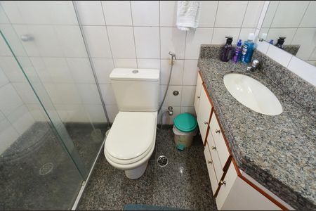 Casa à venda com 219m², 3 quartos e 2 vagasBanheiro Suíte