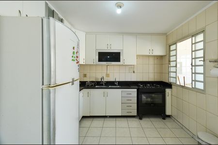 Casa à venda com 219m², 3 quartos e 2 vagasCozinha