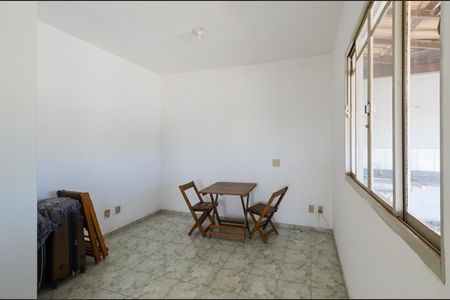 Casa à venda com 219m², 3 quartos e 2 vagasSala 2 pavimento