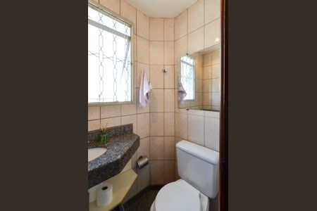 Casa à venda com 219m², 3 quartos e 2 vagasLavabo 2