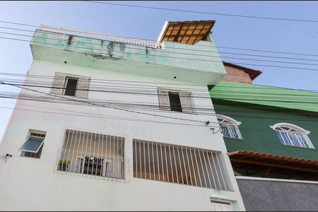 Casa à venda com 219m², 3 quartos e 2 vagasFachada