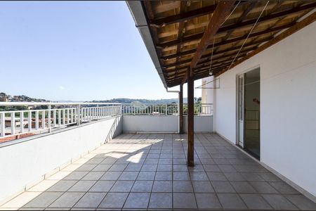 Casa à venda com 219m², 3 quartos e 2 vagasTerraço