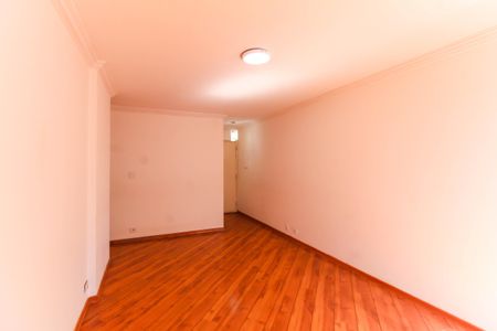 Apartamento para alugar com 90m², 3 quartos e 1 vaga Apartamento para alugar com 90m², 3 quartos e 1 vagaSala