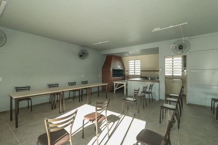 Apartamento para alugar com 38m², 1 quarto e 1 vaga Apartamento para alugar com 38m², 1 quarto e 1 vagaÁrea comum - Salão de festas