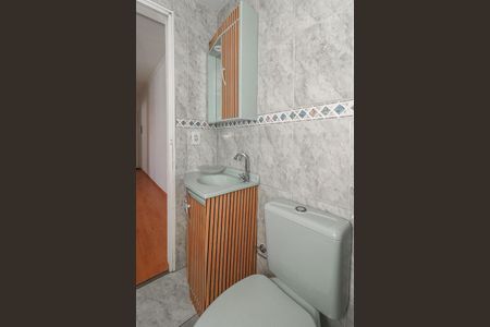 Banheiro de apartamento para alugar com 1 quarto, 38m² em Morro Santana, Porto Alegre