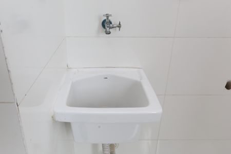 Casa de condomínio para alugar com 38m², 2 quartos e sem vaga Casa de condomínio para alugar com 38m², 2 quartos e sem vagaÁrea de Serviço - Tanque