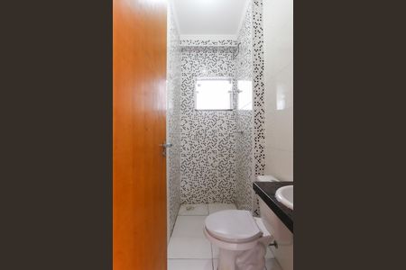 Casa de condomínio para alugar com 38m², 2 quartos e sem vaga Casa de condomínio para alugar com 38m², 2 quartos e sem vagaBanheiro