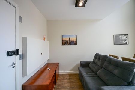 Sala de Tv de apartamento para alugar com 1 quarto, 49m² em Vila Andrade, São Paulo