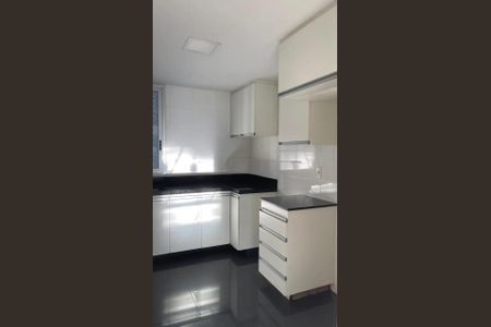Cozinha de apartamento para alugar com 4 quartos, 120m² em Buritis, Belo Horizonte
