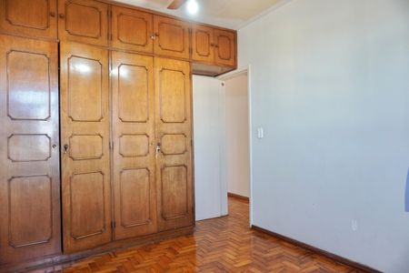 Quarto 1 de apartamento para alugar com 3 quartos, 90m² em Sagrada Família, Belo Horizonte