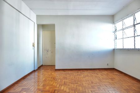 Sala  de apartamento para alugar com 3 quartos, 90m² em Sagrada Família, Belo Horizonte