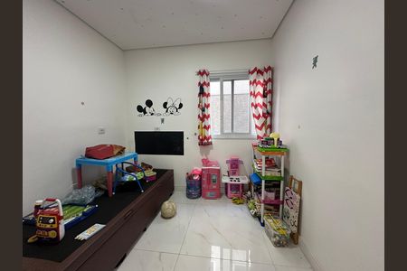 Casa de condomínio à venda com 252m², 5 quartos e 4 vagas Casa de condomínio à venda com 252m², 5 quartos e 4 vagasEscritório
