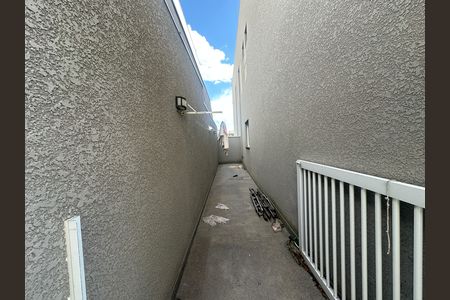 Casa de condomínio à venda com 252m², 5 quartos e 4 vagas Casa de condomínio à venda com 252m², 5 quartos e 4 vagasQuintal