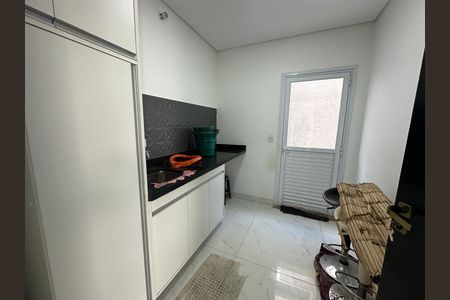 Casa de condomínio à venda com 252m², 5 quartos e 4 vagas Casa de condomínio à venda com 252m², 5 quartos e 4 vagasÁrea de Serviço