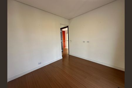 Casa de condomínio à venda com 252m², 5 quartos e 4 vagas Casa de condomínio à venda com 252m², 5 quartos e 4 vagasSuíte 1