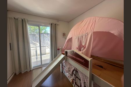 Casa de condomínio à venda com 252m², 5 quartos e 4 vagas Casa de condomínio à venda com 252m², 5 quartos e 4 vagasSuíte 2
