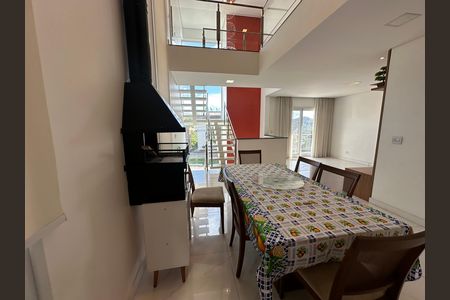 Casa de condomínio à venda com 252m², 5 quartos e 4 vagas Casa de condomínio à venda com 252m², 5 quartos e 4 vagasSala de Jantar