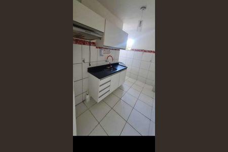 Cozinha de apartamento para alugar com 2 quartos, 55m² em São Cristóvão, Salvador