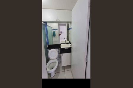 Banheiro de apartamento para alugar com 2 quartos, 55m² em São Cristóvão, Salvador
