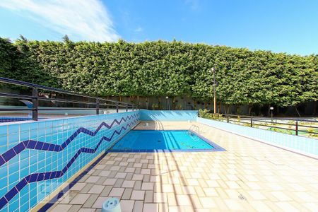 Apartamento à venda com 68m², 3 quartos e 1 vaga Apartamento à venda com 68m², 3 quartos e 1 vagaPiscina
