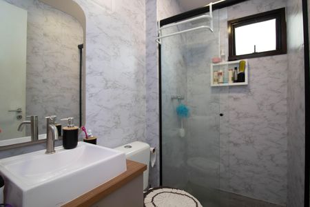 Apartamento à venda com 68m², 3 quartos e 1 vaga Apartamento à venda com 68m², 3 quartos e 1 vagaBanheiro da Suíte 1