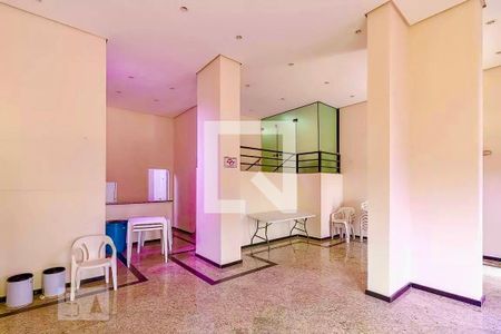Apartamento à venda com 68m², 3 quartos e 1 vaga Apartamento à venda com 68m², 3 quartos e 1 vaga Salão de festas