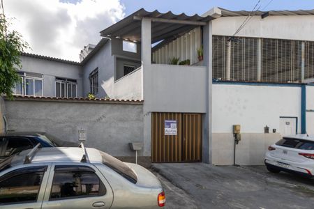 Casa à venda com 200m², 4 quartos e 2 vagasFachada