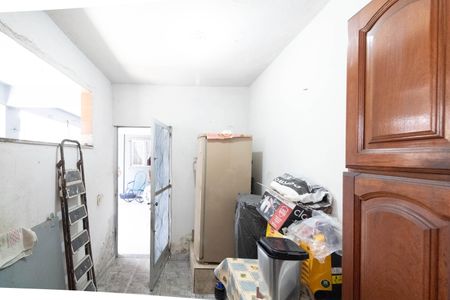 Casa à venda com 200m², 4 quartos e 2 vagasCozinha e Área de Serviço
