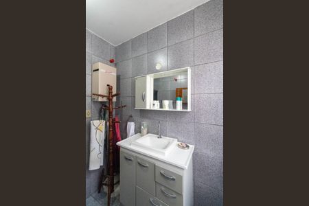 Casa à venda com 200m², 4 quartos e 2 vagasBanheiro 1