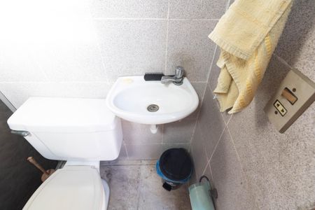 Casa à venda com 200m², 4 quartos e 2 vagasBanheiro de serviço
