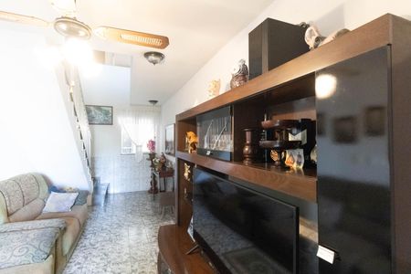 Casa à venda com 200m², 4 quartos e 2 vagasSala