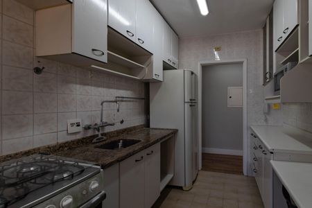 Apartamento à venda com 82m², 3 quartos e 2 vagas Apartamento à venda com 82m², 3 quartos e 2 vagasCozinha