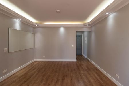 Apartamento à venda com 82m², 3 quartos e 2 vagas Apartamento à venda com 82m², 3 quartos e 2 vagasSala