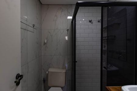 Apartamento à venda com 82m², 3 quartos e 2 vagas Apartamento à venda com 82m², 3 quartos e 2 vagasBanheiro