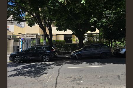 Apartamento à venda com 82m², 3 quartos e 2 vagas Apartamento à venda com 82m², 3 quartos e 2 vagasFachada