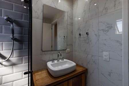 Apartamento à venda com 82m², 3 quartos e 2 vagas Apartamento à venda com 82m², 3 quartos e 2 vagasBanheiro da Suíte