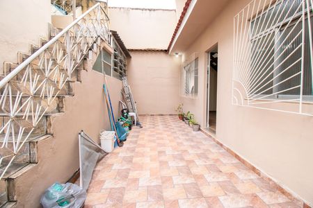 Casa para alugar com 200m², 3 quartos e sem vaga Casa para alugar com 200m², 3 quartos e sem vagaQuintal