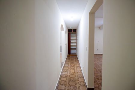 Casa para alugar com 200m², 3 quartos e sem vaga Casa para alugar com 200m², 3 quartos e sem vagaCorredor