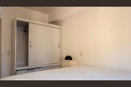 Apartamento à venda com 40m², 1 quarto e 1 vaga